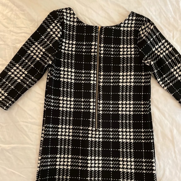 Stretchy, mini shift dress - Picture 5 of 6